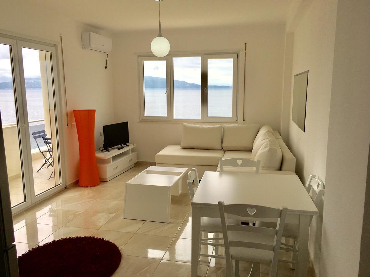 White Residence Apartament Sarandë 외부 사진
